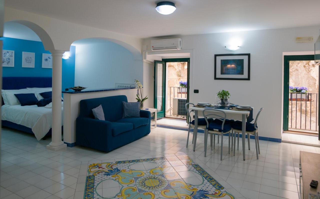 Peonia Blu Apartment Salerno Exterior photo